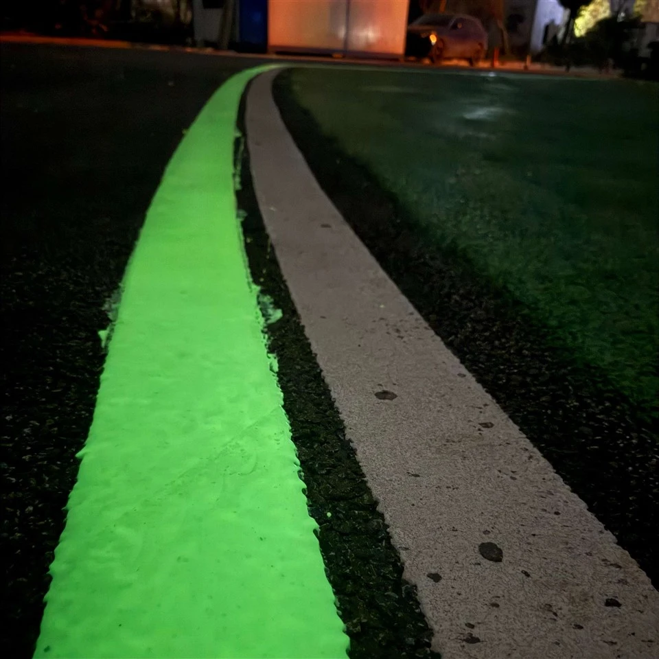 Tarmac Line Marking Glow In The Dark factory